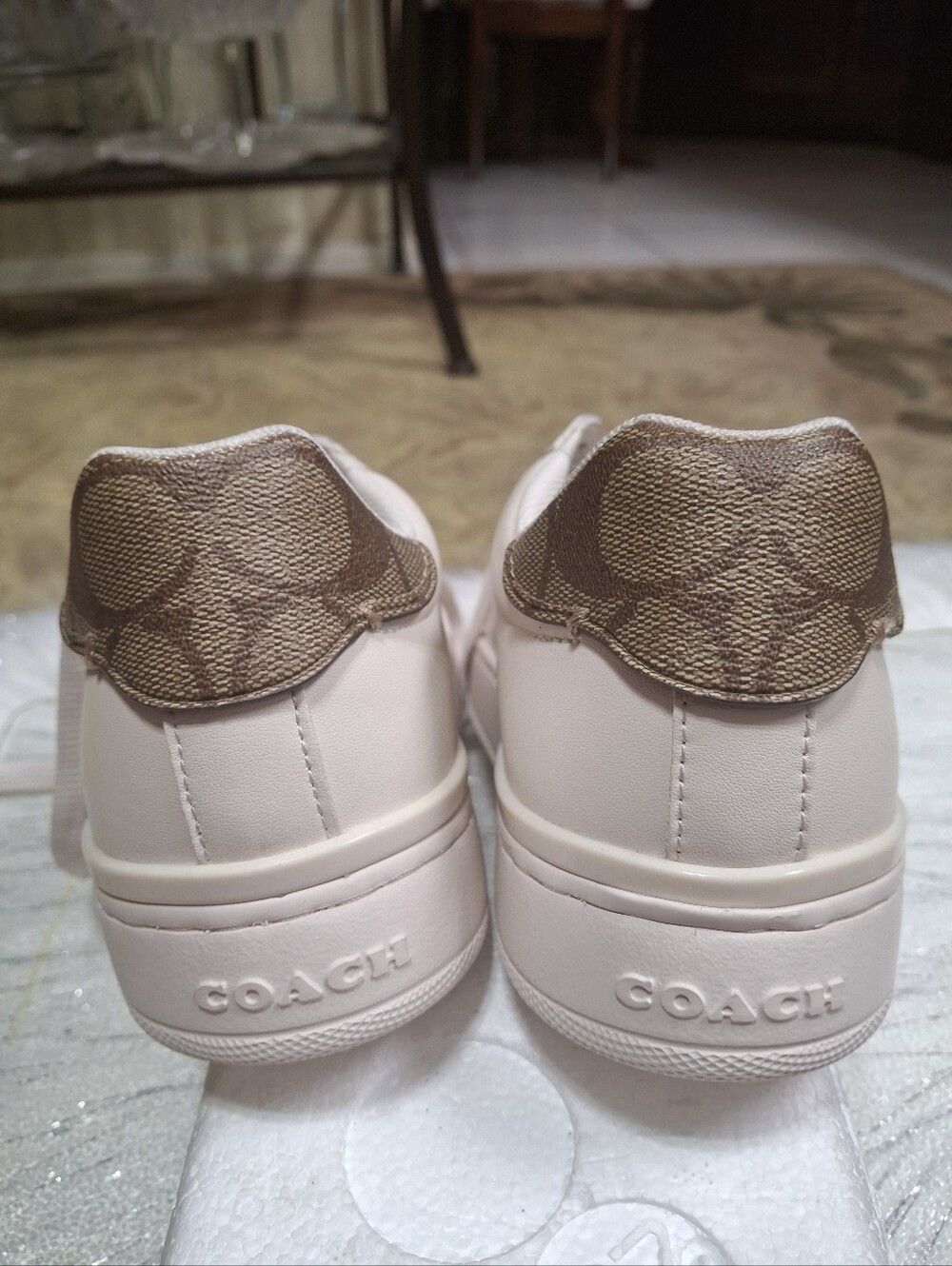 Coach Clip Leather Low-Top Lace-Up Sneakers Chalk Khaki Women Size 7 - Picture 9 of 16